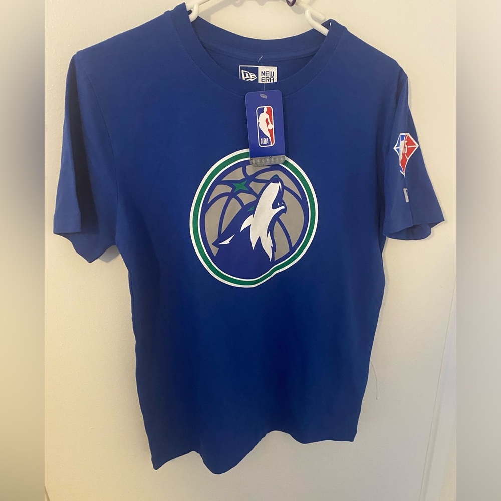 Minnesota Timberwolves 🐺 New Era Kids/Youth Size Medium T-shirt